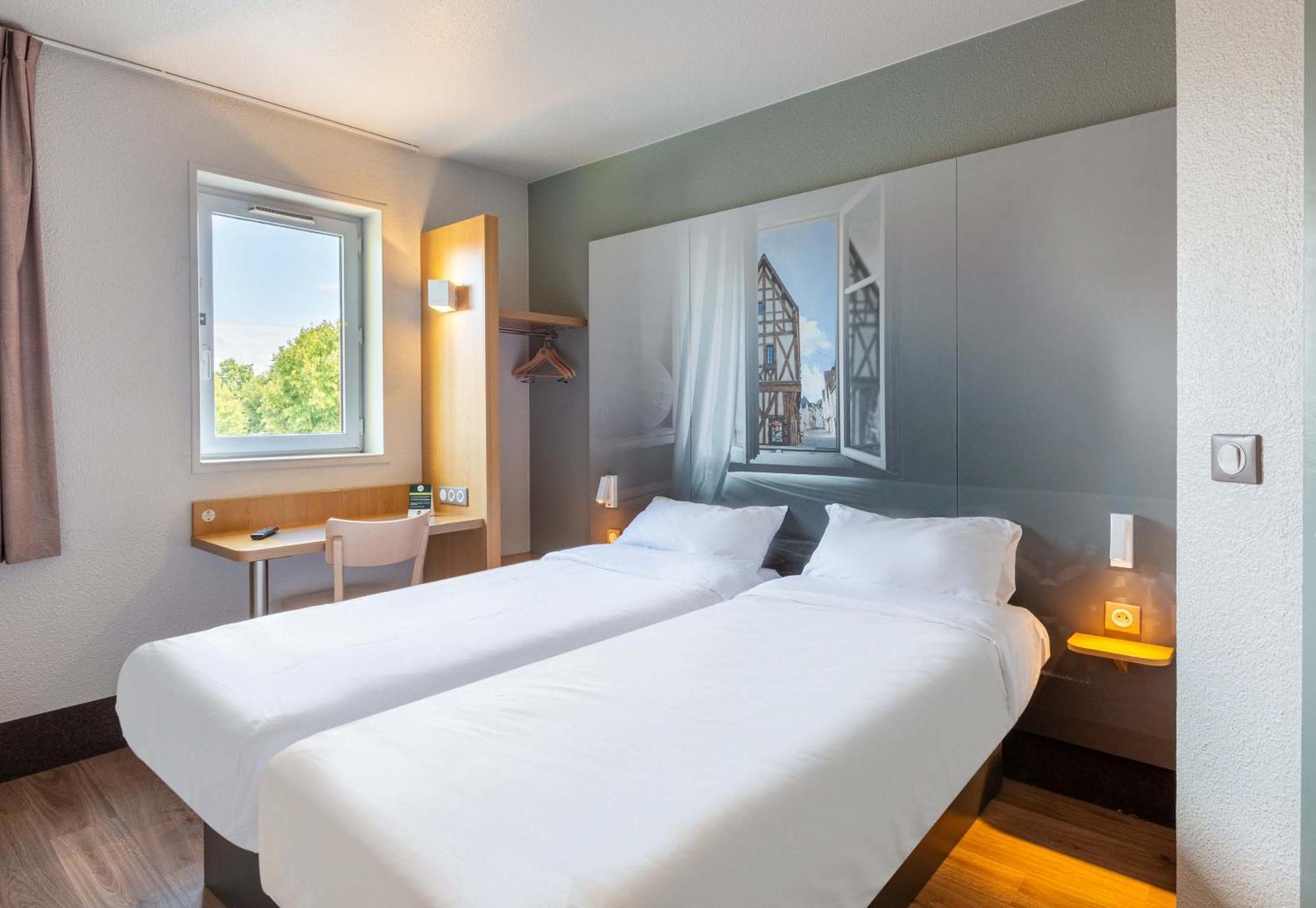 B&B Hotel Chartres Le Coudray Eksteriør billede