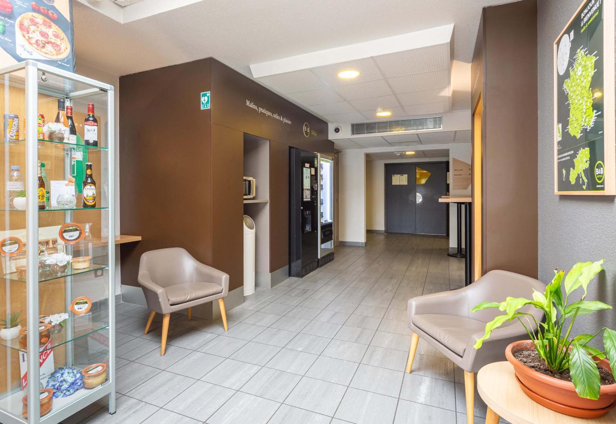 B&B Hotel Chartres Le Coudray Eksteriør billede